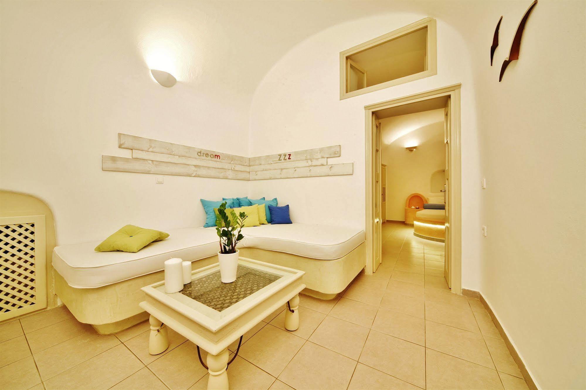 Chroma Suites Ия Экстерьер фото